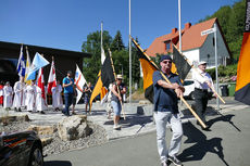 Festgottesdienst zum 1.000 Todestag des Heiligen Heimerads auf dem Hasunger Berg (Foto: Karl-Franz Thiede) Festgottesdienst zum 1.000 Todestag des Heiligen Heimerads auf dem Hasunger Berg (Foto: Karl-Franz Thiede)